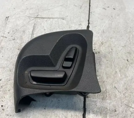 Mercedes-Benz E W211 Seat control switch 2118211358 030001 03465820