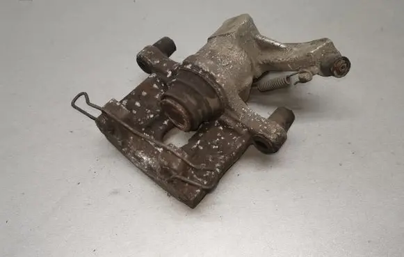 Opel Vectra C Rear brake caliper