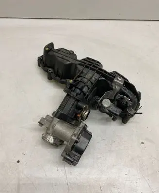 Volkswagen PASSAT B7 Throttle valve 03L128063Q 66126932