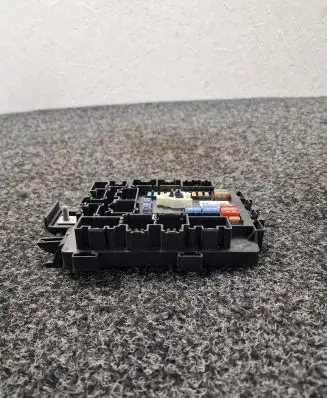 Tesla Model S Fuse module 109440900E