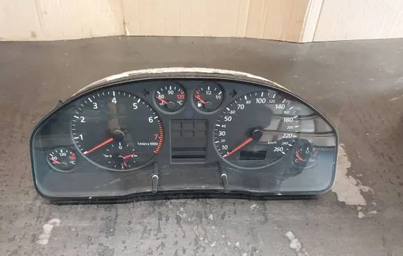 Audi A6 S6 C5 4B Speedometer (instrument cluster) 4B0919860L