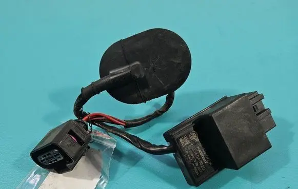 Skoda Fabia Mk3 (NJ) Central body control module 1K0906093H IMPRK1477318