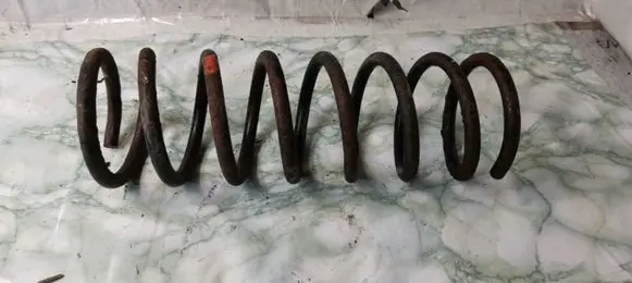 Ford Mondeo Mk III Rear coil spring