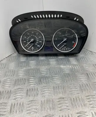 BMW 5 E60 E61 Speedometer (instrument cluster) 62119153756 11008021300