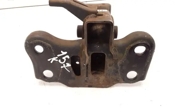 Toyota Avensis T270 Engine mount bracket TRP3AV94067