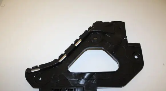 Audi Q7 4M Bumper support mounting bracket corner 4M8807453