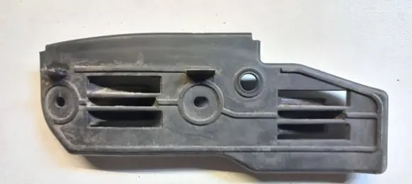 Volkswagen PASSAT B5.5 Front bumper mounting bracket 3B0807183E