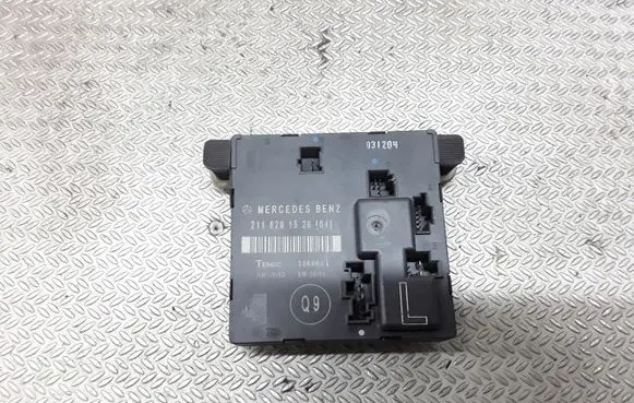 Mercedes-Benz E W211 Door control unit/module 2118201526