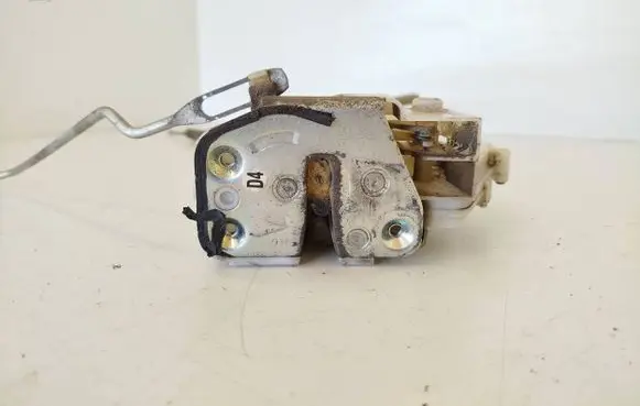 Honda FR-V Front door lock