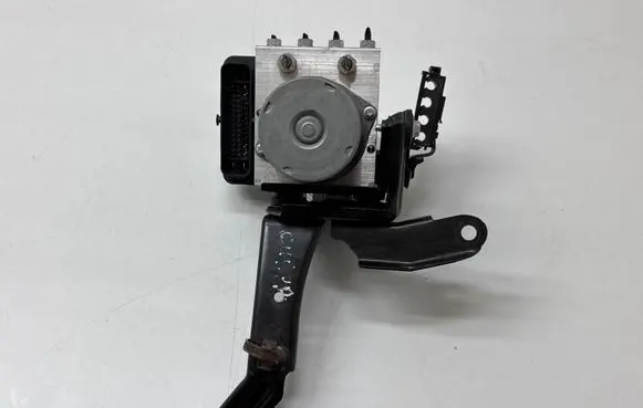 Subaru Outback (BT) ABS Pump 27536AN03A 23100935197 970354