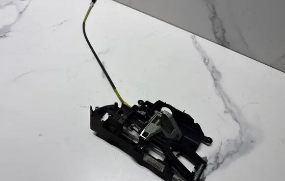 BMW 5 GT F07 Rear door exterior handle/bracket 7187228