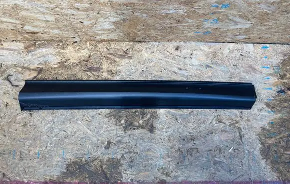 Mazda CX-5 II Front door trim (molding) KB7W-51RA1 S2508N040-M