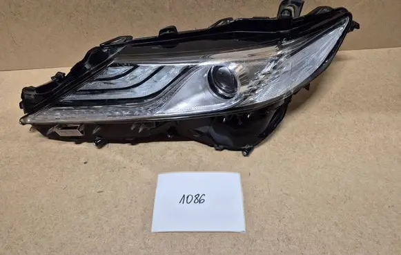 Toyota Camry VIII XV70 Headlight/headlamp CAMRYVLLL