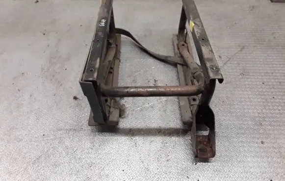 Iveco Daily 35.8 - 9 Driver seat console base 