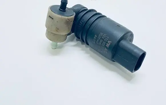 Audi A6 S6 C6 4F Windscreen/windshield washer pump 1T0955651A