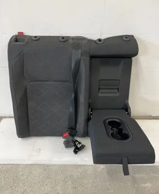 Volkswagen Golf VIII Rear seat