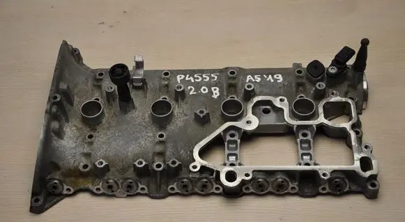 Audi A5 Rocker cam cover 06K103475E