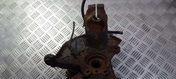 Volkswagen Touran I Front wheel hub