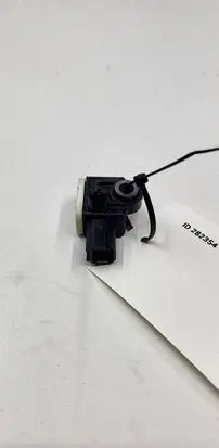 Volvo S60 Airbag deployment crash/impact sensor 31334336