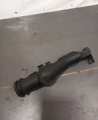 Volvo S40, V40 Oil fill pipe 9654733980