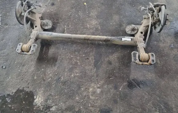 Opel Astra J Rear axle beam 