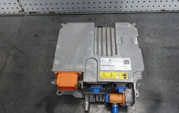 Mercedes-Benz A W177 Voltage converter inverter A0009009635 A0009015615 A0009022982