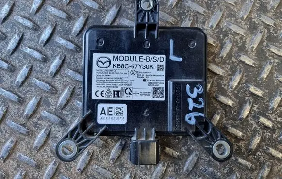 Mazda CX-5 II Blind spot module KB8C67Y30K