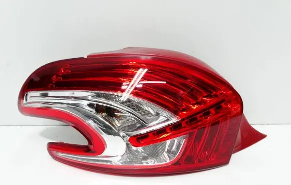 Peugeot 208 I Rear/tail lights 9672628280