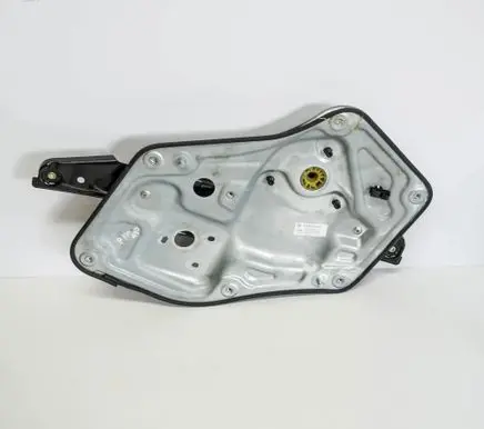 Skoda Yeti (5L) Front door electric window regulator 5L0837401A