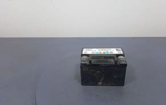 Volvo V40 Car battery 31296300
