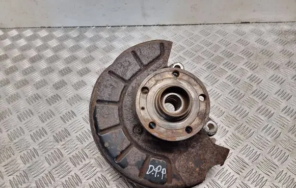 Volkswagen PASSAT B6 Front wheel hub
