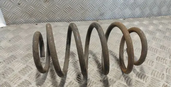 Jeep Grand Cherokee (WK) Rear coil spring