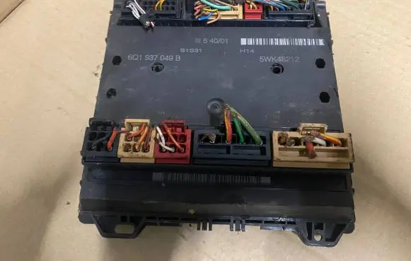 Volkswagen Polo IV 9N3 Comfort/convenience module 6Q1937049B 5WK43810