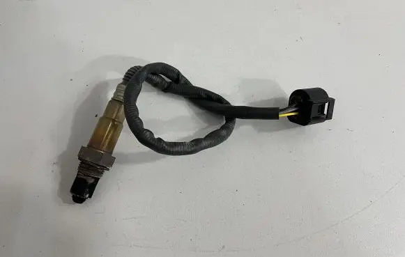 BMW 5 F10 F11 Lambda probe sensor 7576673