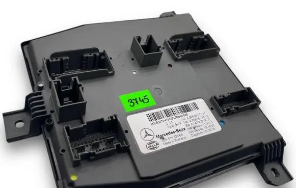 Mercedes-Benz C W205 Central body control module S3745 A2059007147