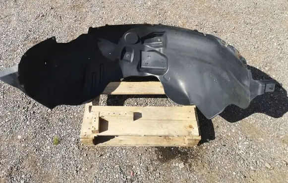Ford Expedition Front wheel arch liner splash guards 8L1416035A