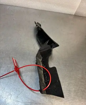 Toyota Camry VIII XV70 Wiper trim 5386633090