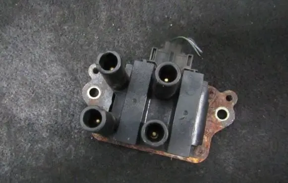 Ford Escort High voltage ignition coil