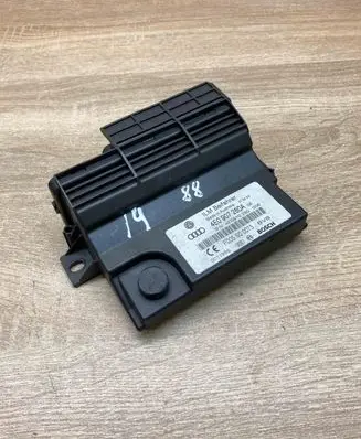 Audi A8 S8 D3 4E Power management control unit 4E0907280A 4F0910280