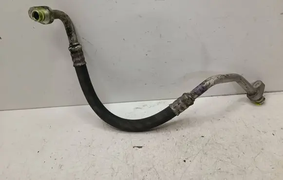 Air conditioning (A/C) pipe/hose