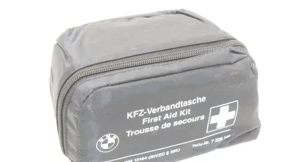 BMW 5 GT F07 First aid kit 7229149