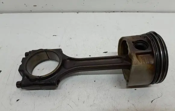 Volvo S60 Piston with connecting rod 24608A