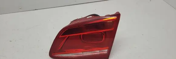 Volkswagen PASSAT B7 Tailgate rear/tail lights