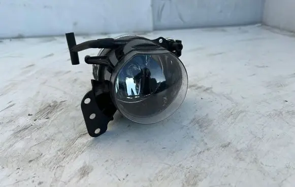BMW X3 E83 Front fog light G2KX2autopartsa1