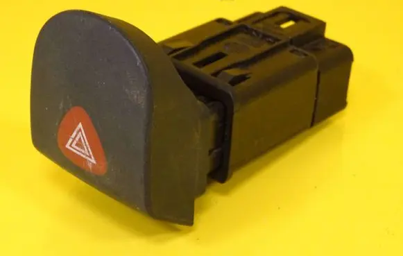 Renault Kangoo I Hazard light switch 308821C