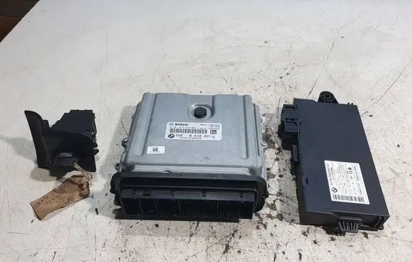 BMW 3 E92 E93 Engine ECU kit and lock set 0281016838 1039S37983 8510221