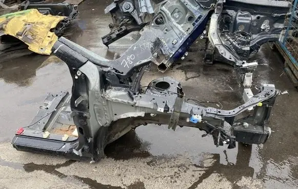 Lexus RX 450H Front quarter panel 