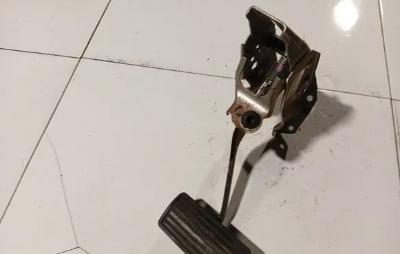 Opel Vectra C Brake pedal 