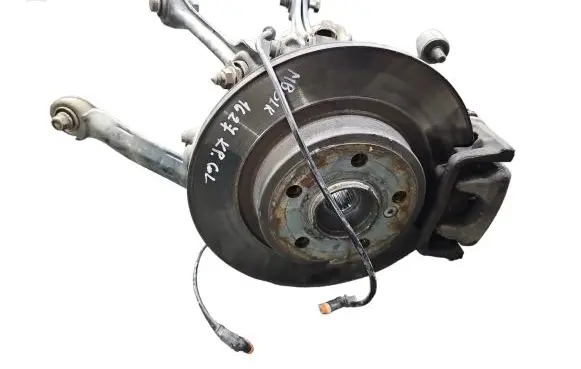Mercedes-Benz SLK R172 Rear wheel hub spindle/knuckle 1720305
