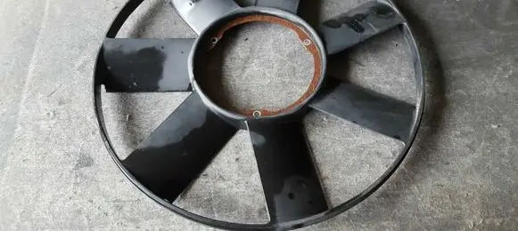 BMW 5 E39 Fan impeller 2243303